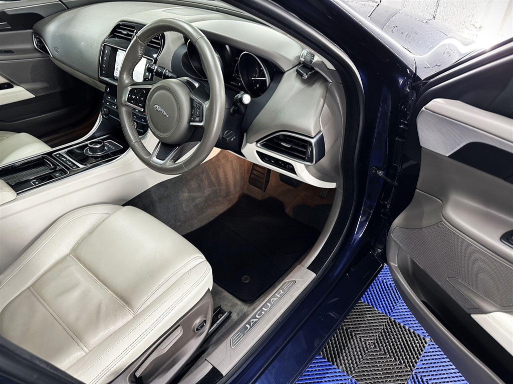 Used Jaguar XE 2017 for sale - 77718301: Photo 26