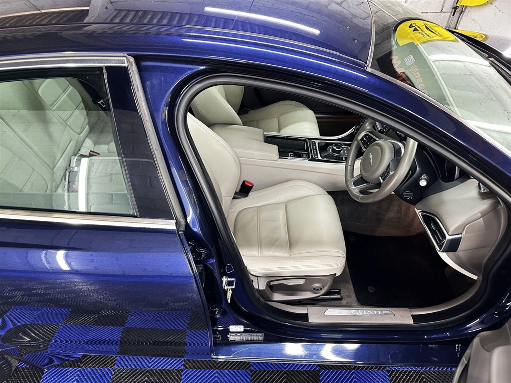 Used Jaguar XE 2017 for sale - 77718301: Photo 28