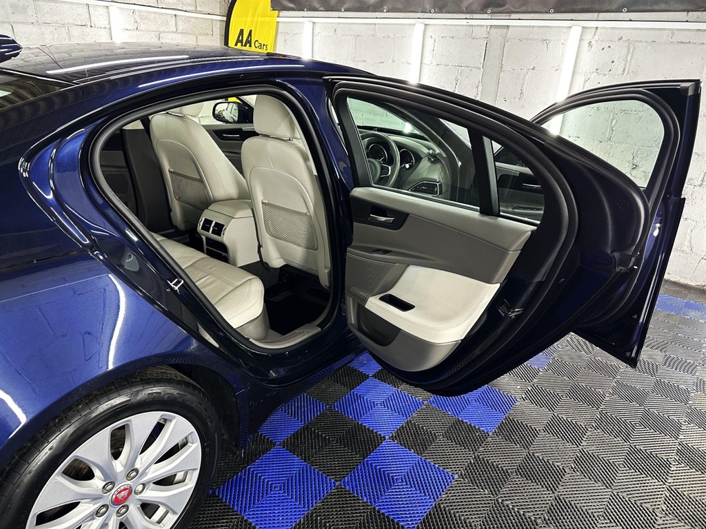 Used Jaguar XE 2017 for sale - 77718301: Photo 30