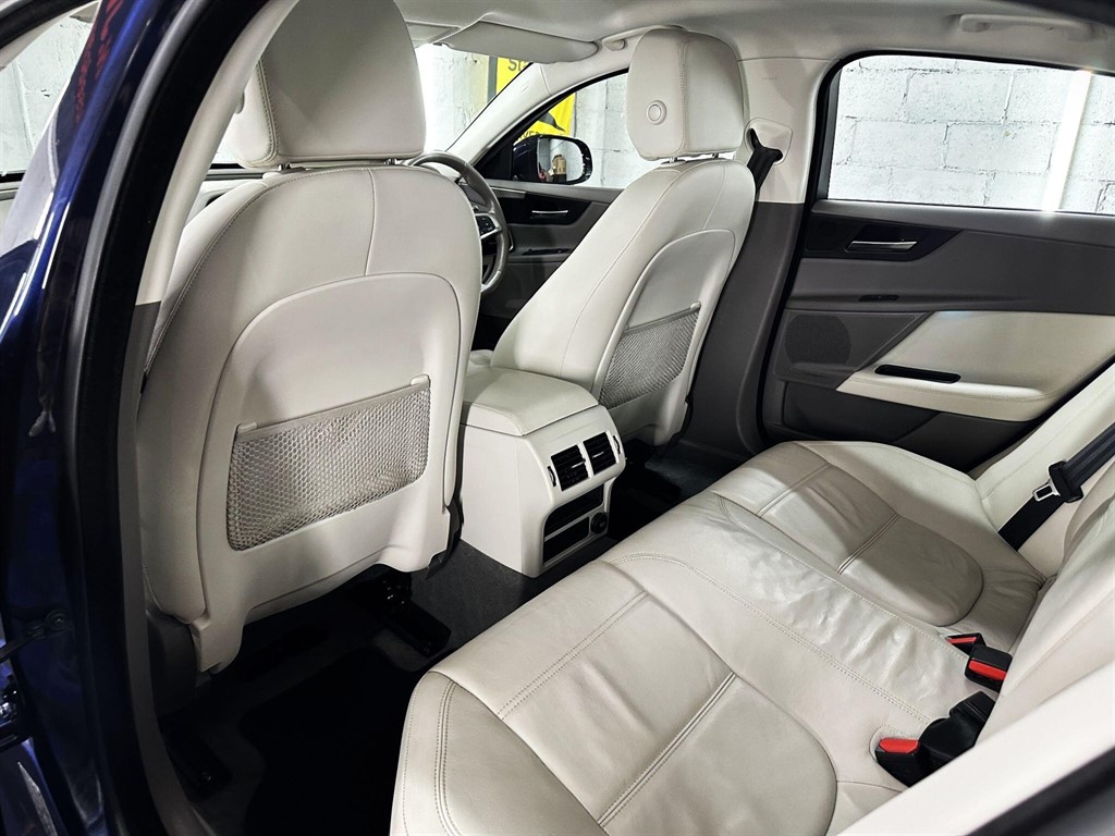 Used Jaguar XE 2017 for sale - 77718301: Photo 36