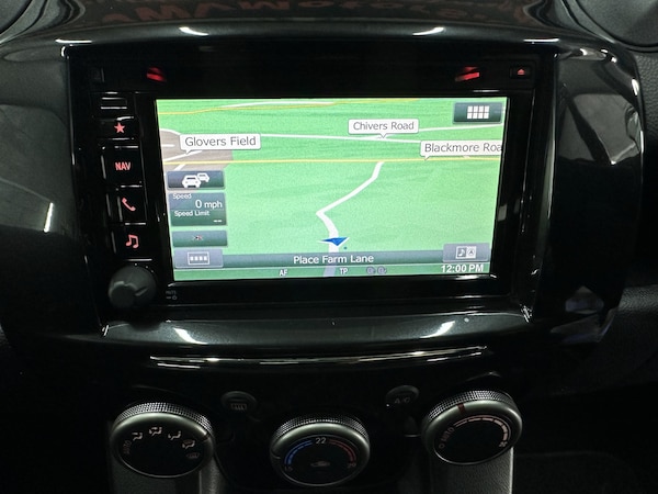 Used Mazda Mazda2 2014 for sale - 75746639: Photo 23