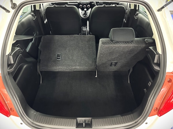 Used Mazda Mazda2 2014 for sale - 75746639: Photo 57