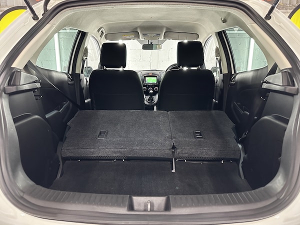 Used Mazda Mazda2 2014 for sale - 75746639: Photo 60