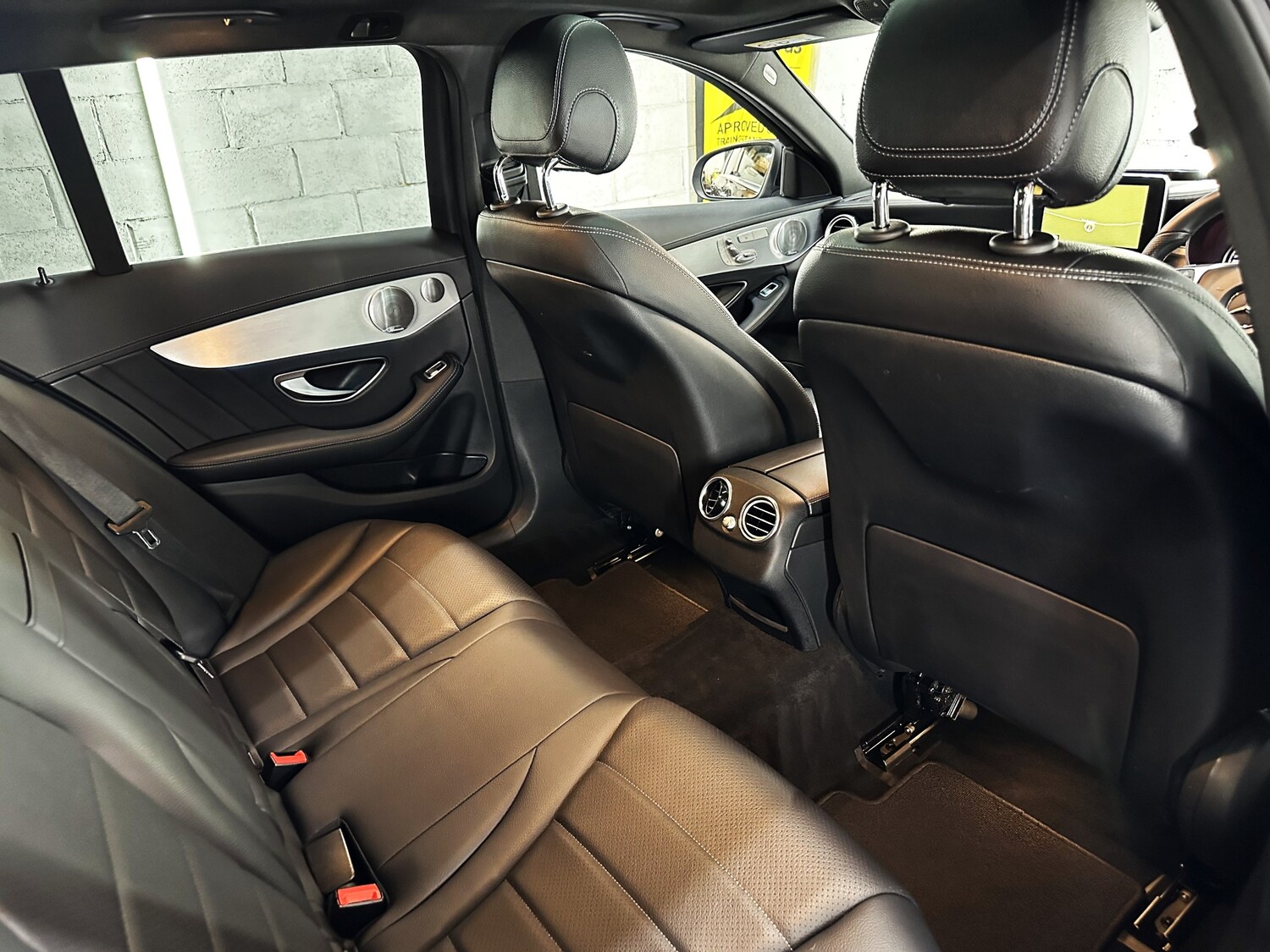 Used Mercedes-Benz C Class 2015 for sale - 76026934: Photo 30