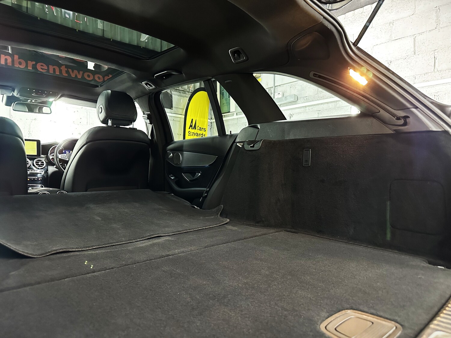 Used Mercedes-Benz C Class 2015 for sale - 76026934: Photo 60