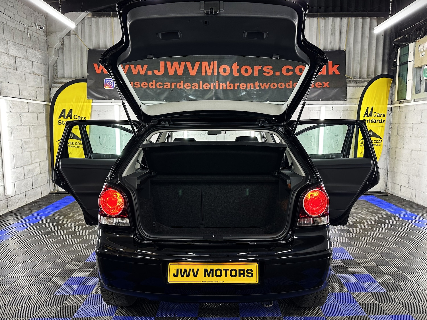 Used Volkswagen Polo 2009 for sale - 76219734: Photo 32