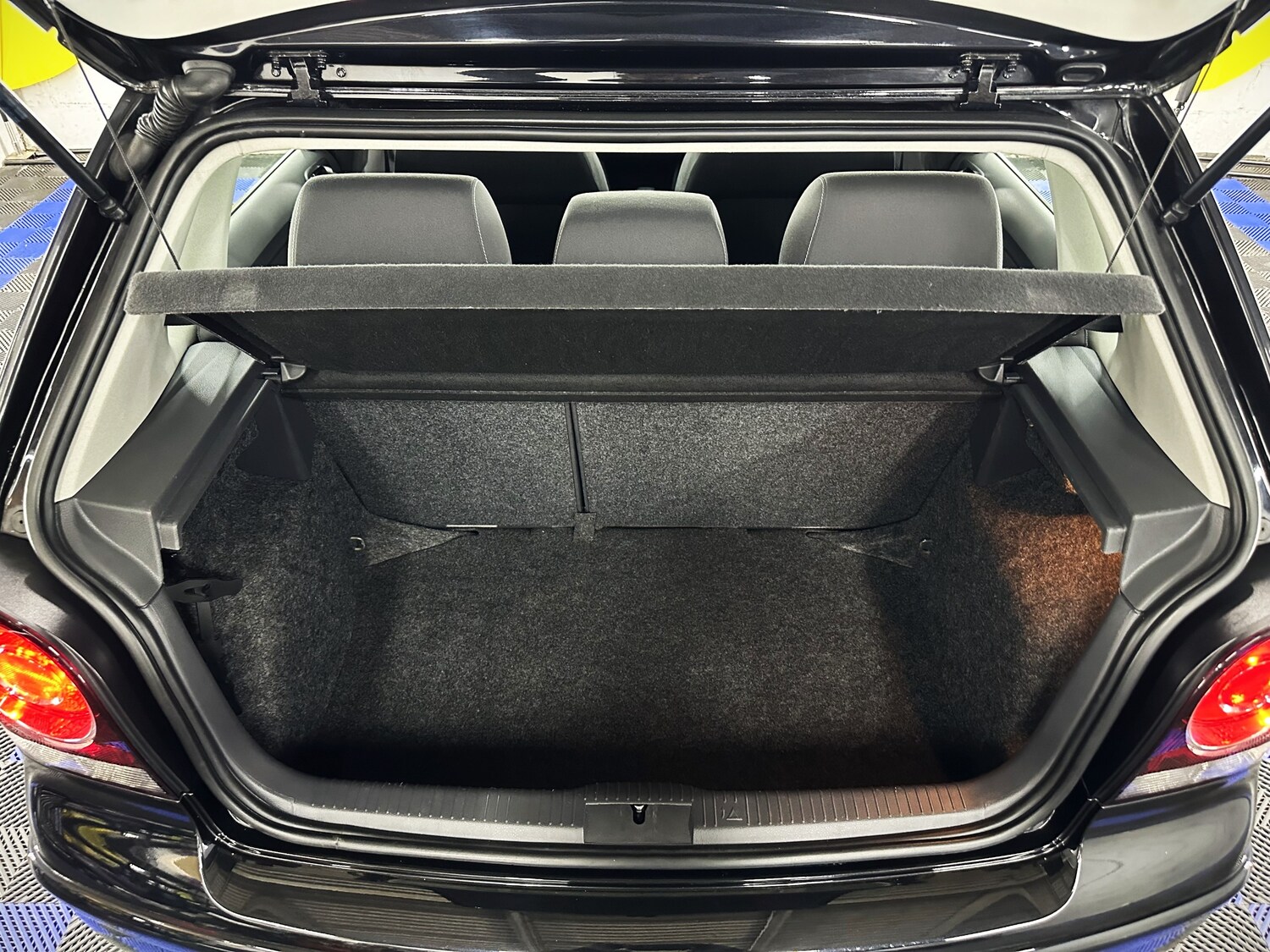 Used Volkswagen Polo 2009 for sale - 76219734: Photo 57