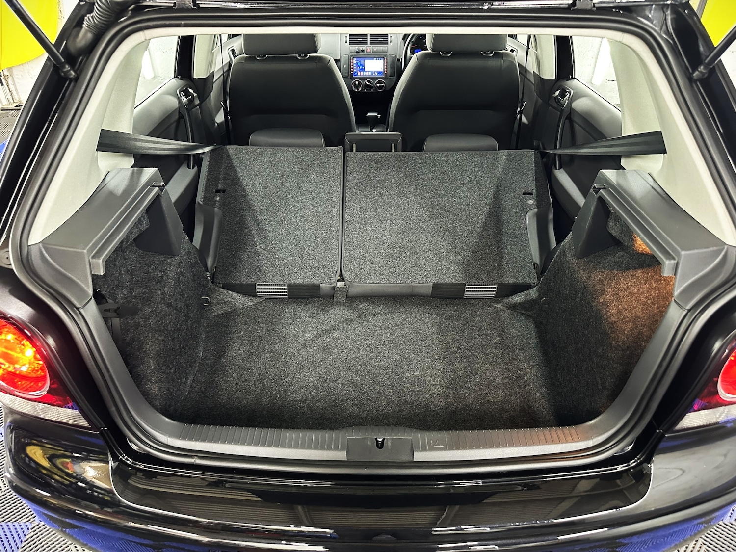 Used Volkswagen Polo 2009 for sale - 76219734: Photo 59