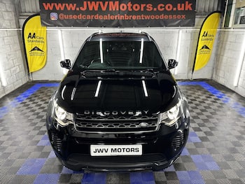 Used Land Rover Discovery Sport 2019 for sale - 79855447: Photo