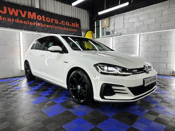 Used Volkswagen Golf 2018 for sale - 75974931: Photo