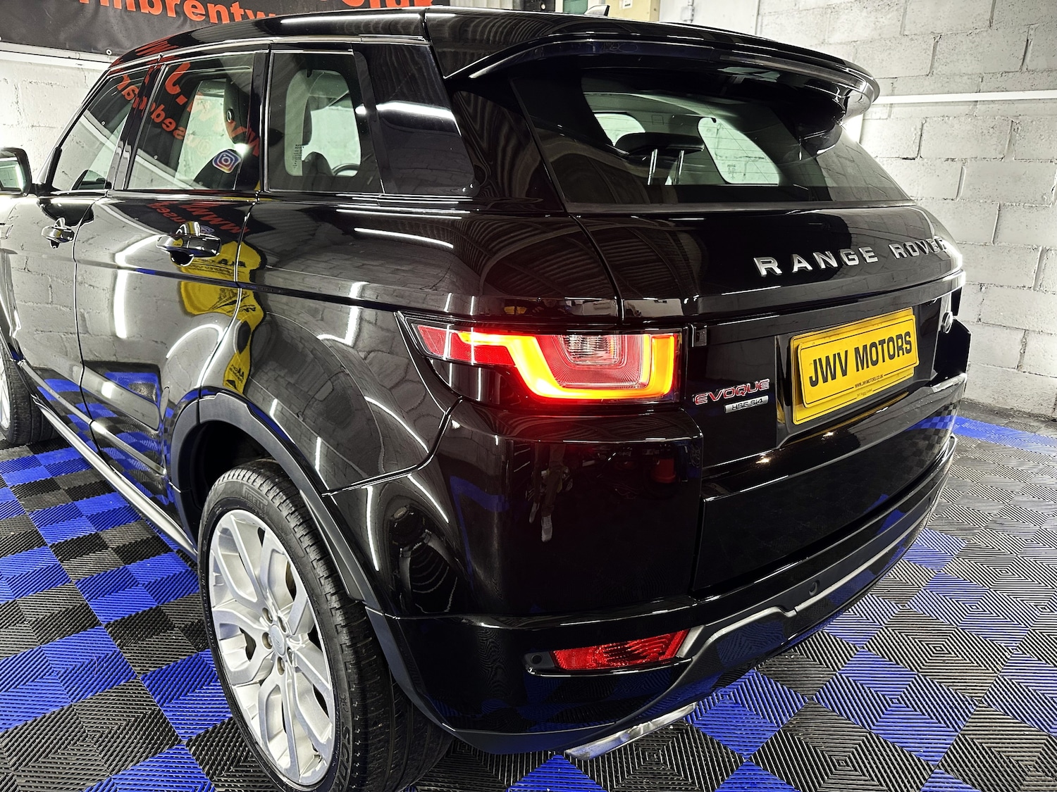 Used Land Rover Range Rover Evoque 2015 for sale - 76934256: Photo 11