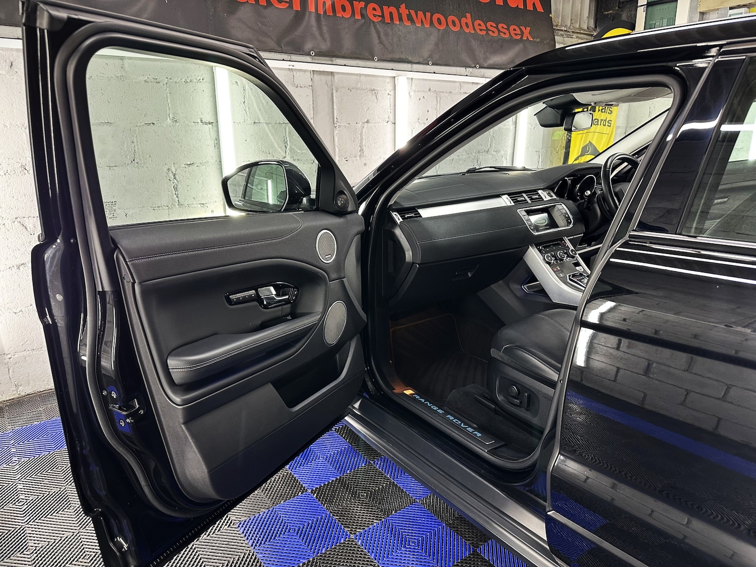 Used Land Rover Range Rover Evoque 2015 for sale - 76934256: Photo 16