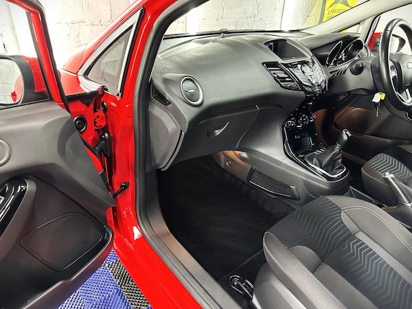 Used Ford Fiesta 2015 for sale - 75627773: Photo 19