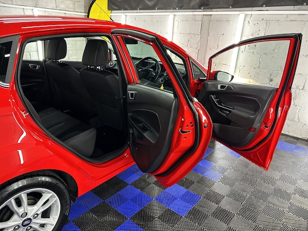 Used Ford Fiesta 2015 for sale - 75627773: Photo 28