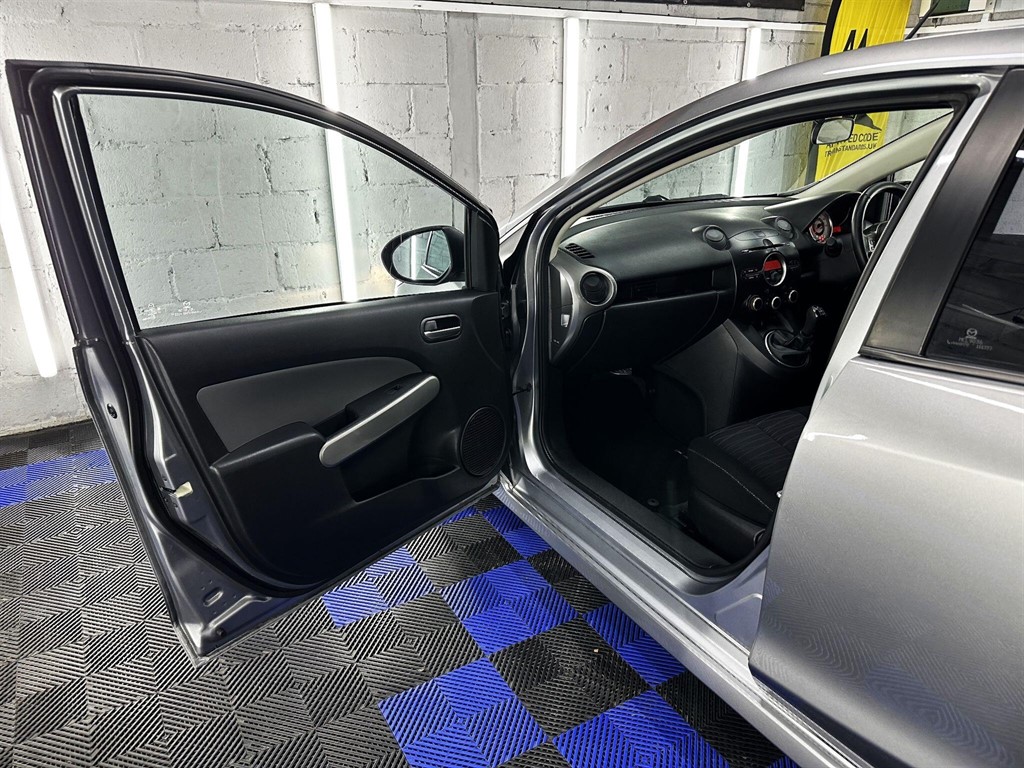 Used Mazda Mazda2 2009 for sale - 77307924: Photo 16