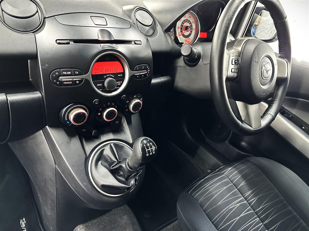 Used Mazda Mazda2 2009 for sale - 77307924: Photo 21