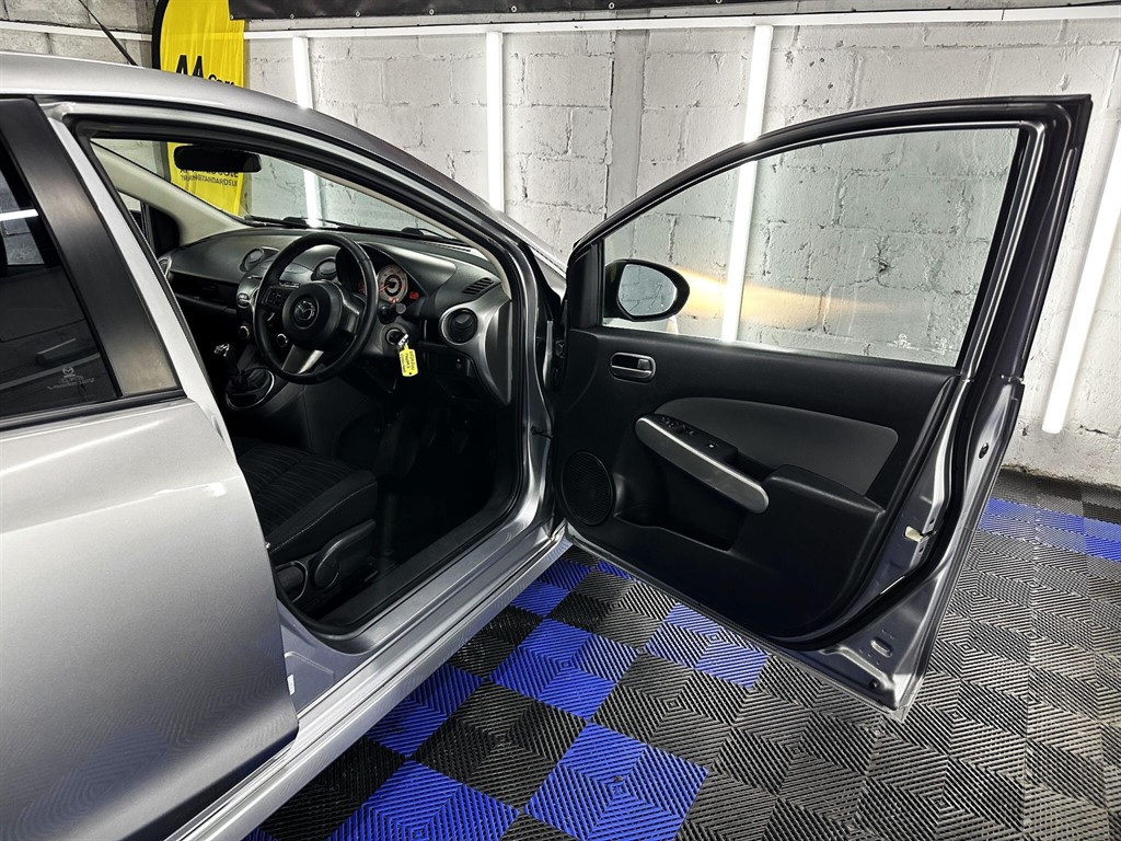 Used Mazda Mazda2 2009 for sale - 77307924: Photo 27