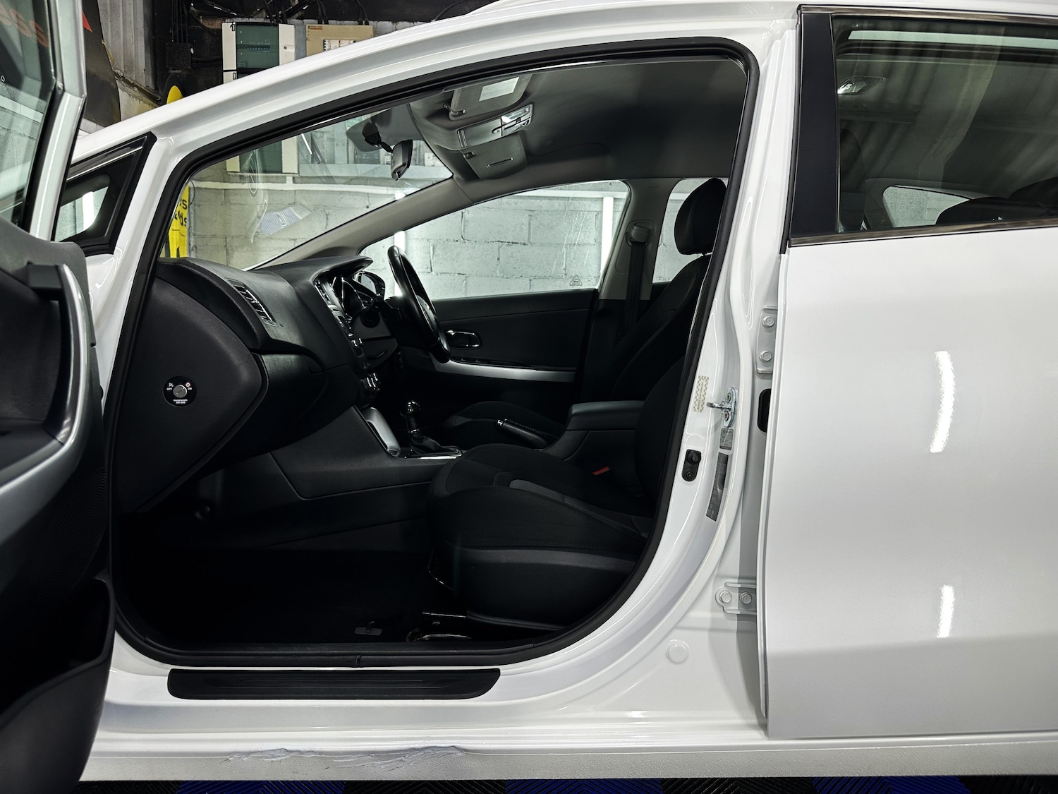 Used Kia Ceed 2015 for sale - 76374643: Photo 18