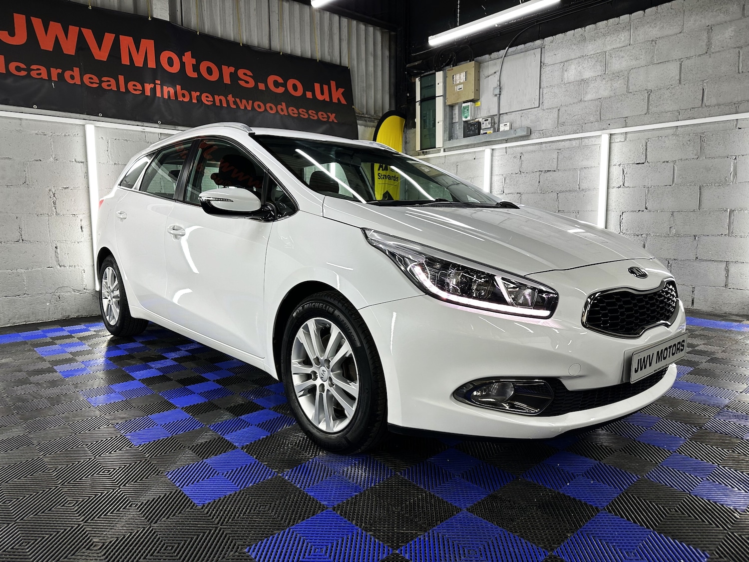 Used Kia Ceed 2015 for sale - 76374643: Photo 2