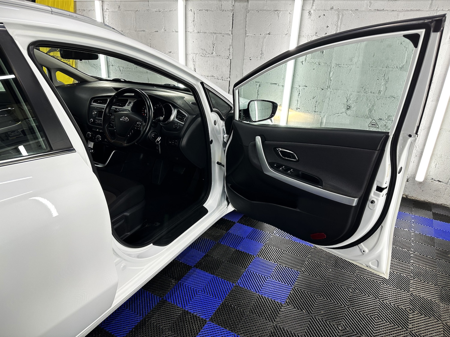 Used Kia Ceed 2015 for sale - 76374643: Photo 27