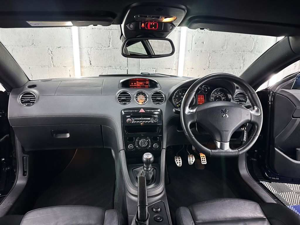 Used Peugeot RCZ 2011 for sale - 76979846: Photo 16