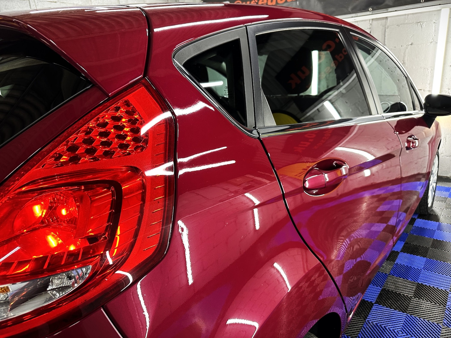 Used Ford Fiesta 2011 for sale - 76100258: Photo 14