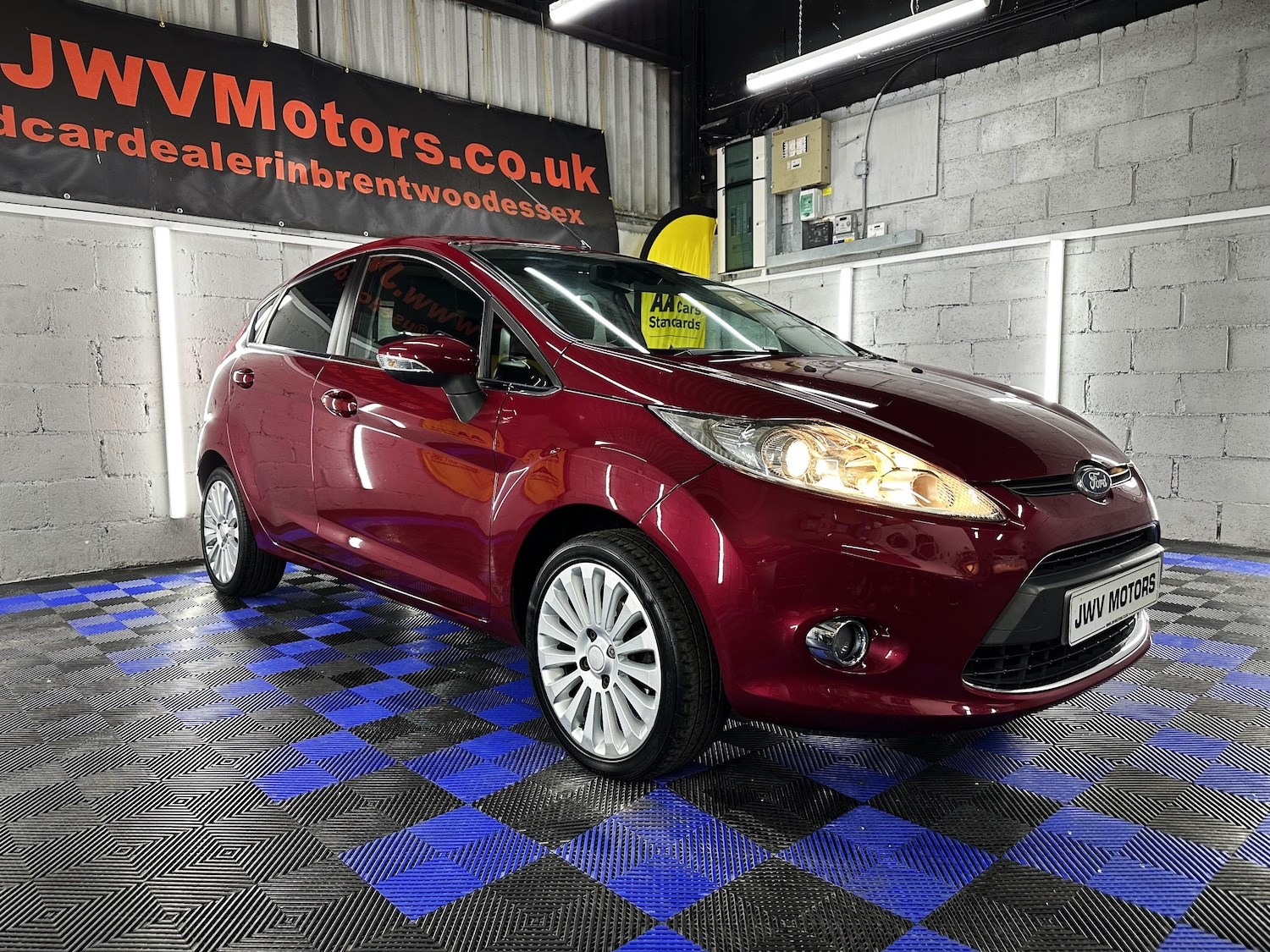 Used Ford Fiesta 2011 for sale - 76100258: Photo 2