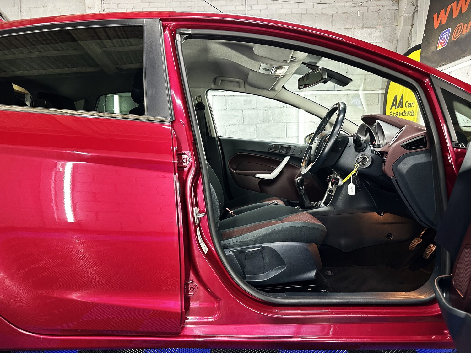 Used Ford Fiesta 2011 for sale - 76100258: Photo 25