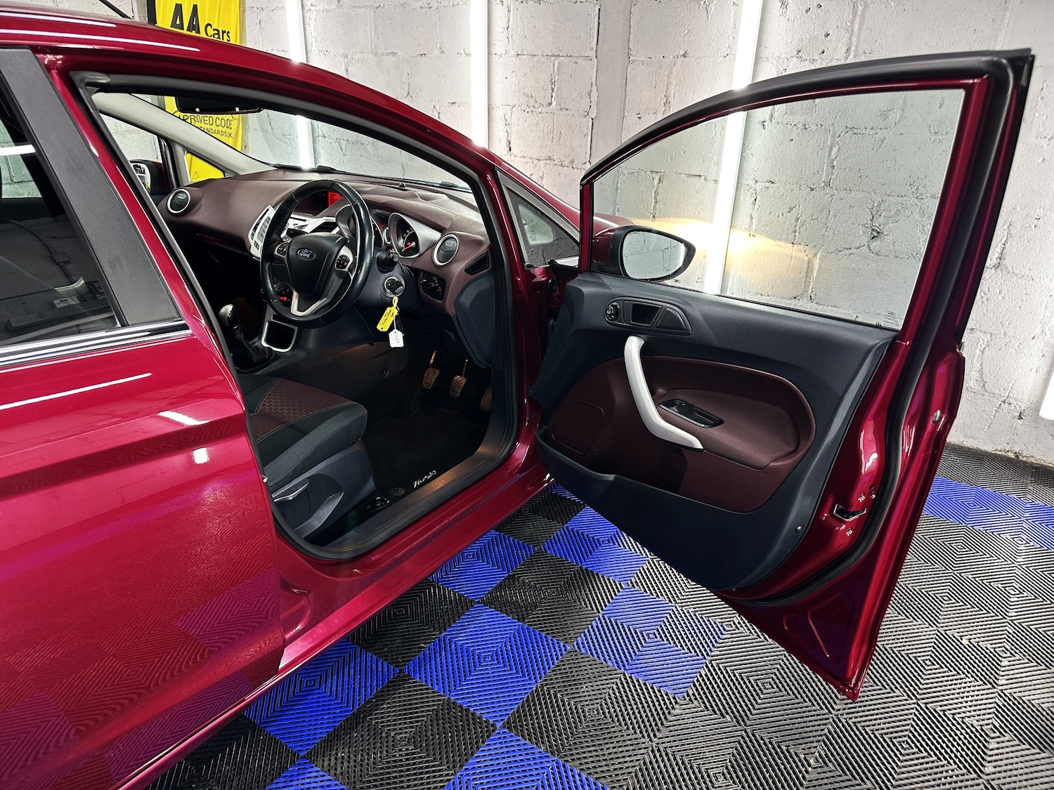 Used Ford Fiesta 2011 for sale - 76100258: Photo 27