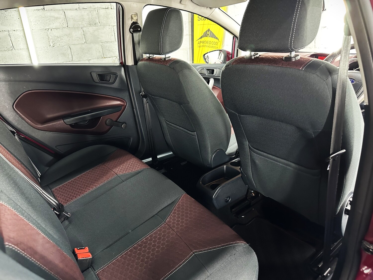 Used Ford Fiesta 2011 for sale - 76100258: Photo 29
