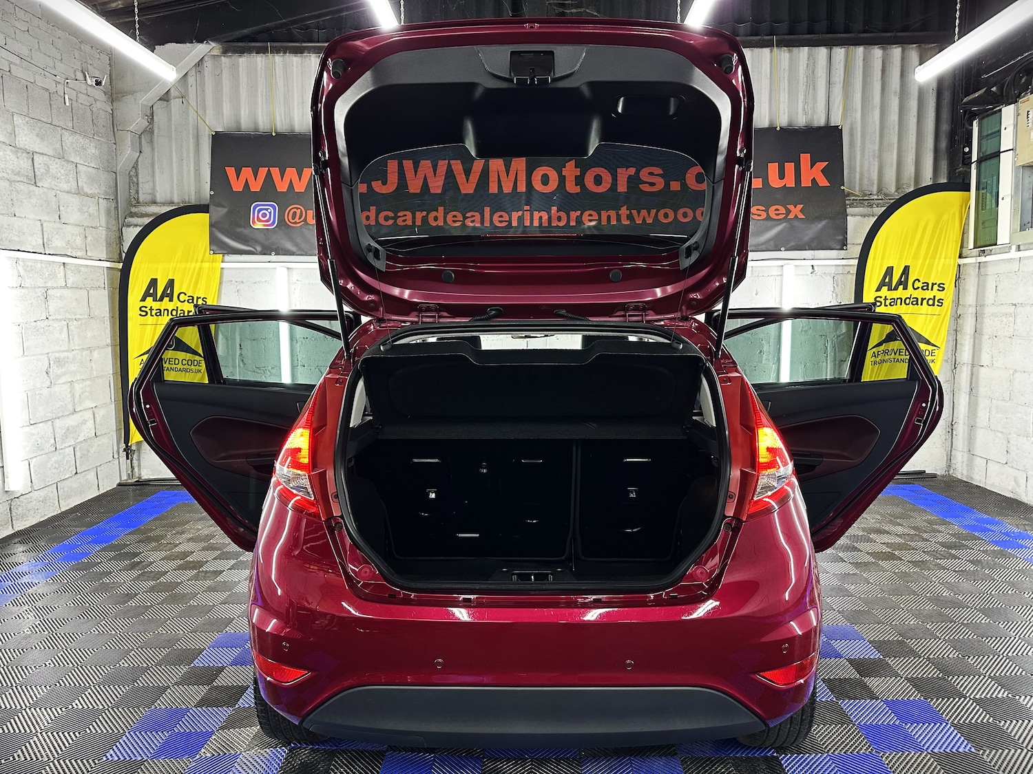 Used Ford Fiesta 2011 for sale - 76100258: Photo 31