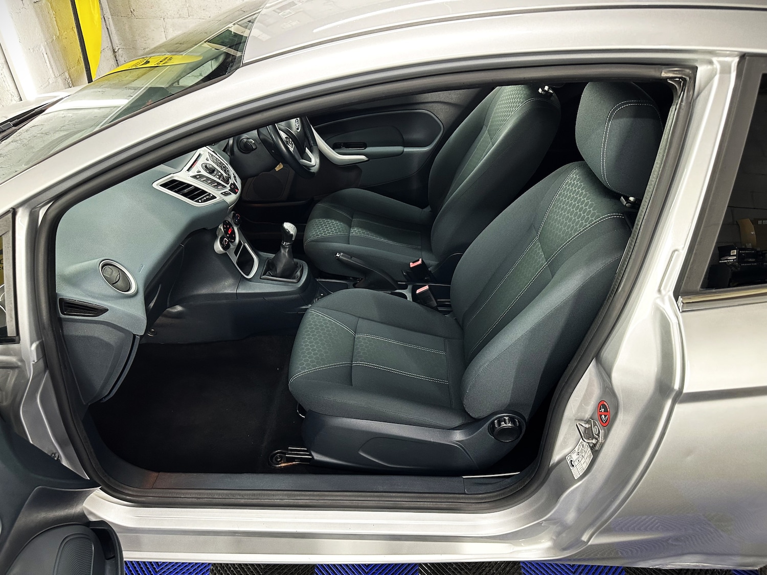 Used Ford Fiesta 2009 for sale - 76082402: Photo 17