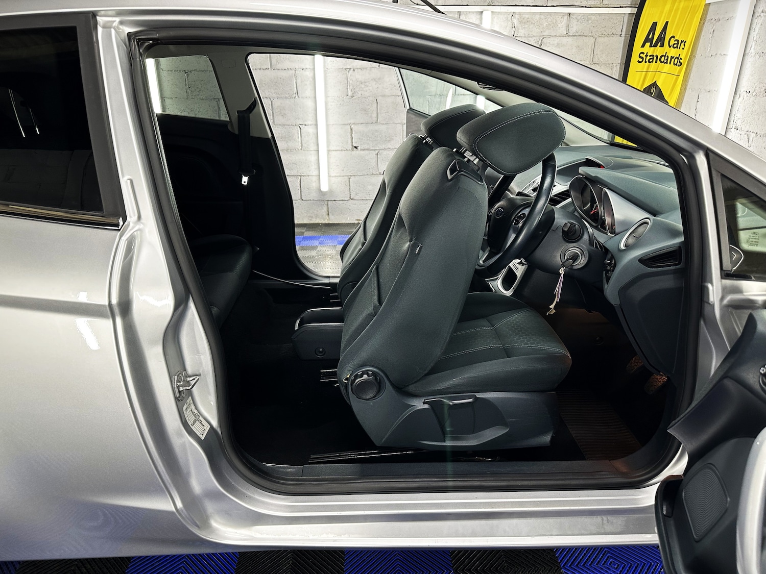 Used Ford Fiesta 2009 for sale - 76082402: Photo 28