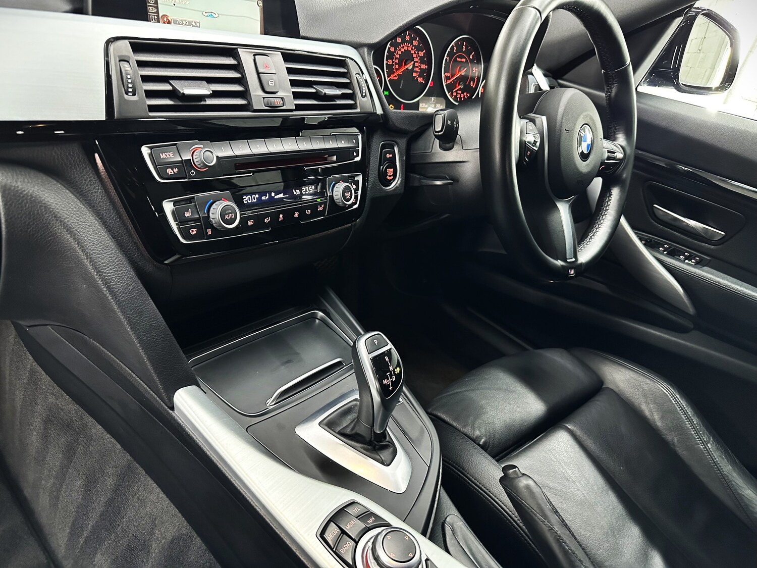 Used BMW 3 Series 2016 for sale - 76545924: Photo 21