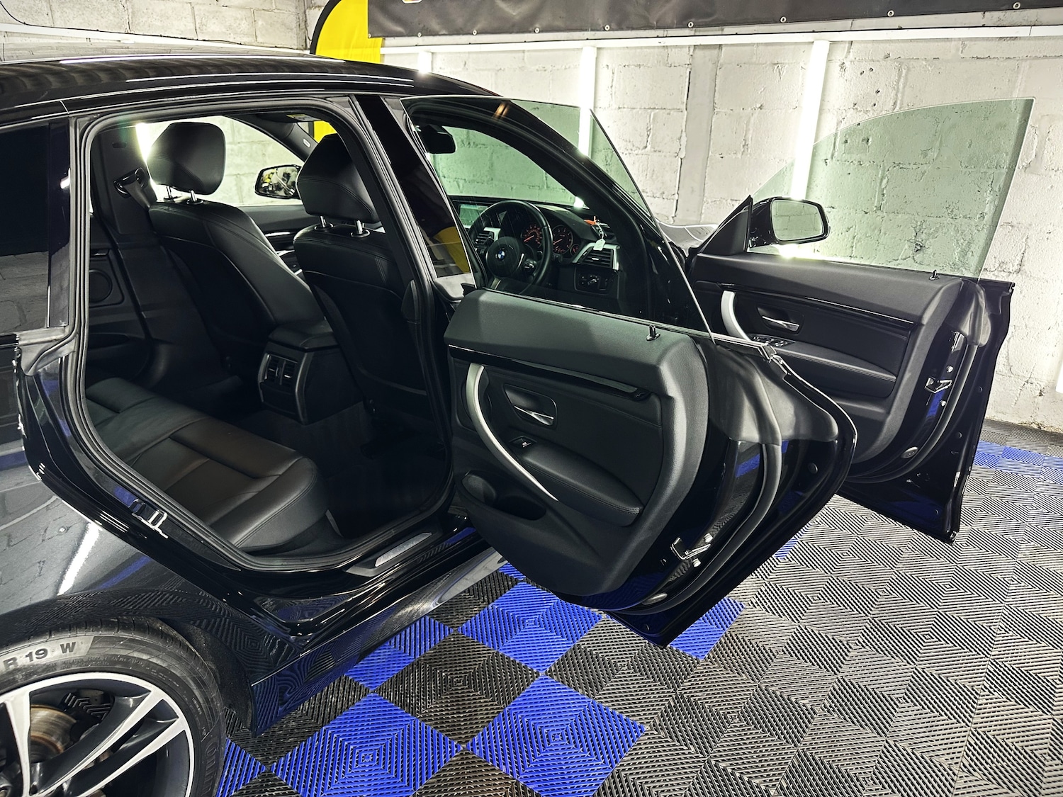 Used BMW 3 Series 2016 for sale - 76545924: Photo 29