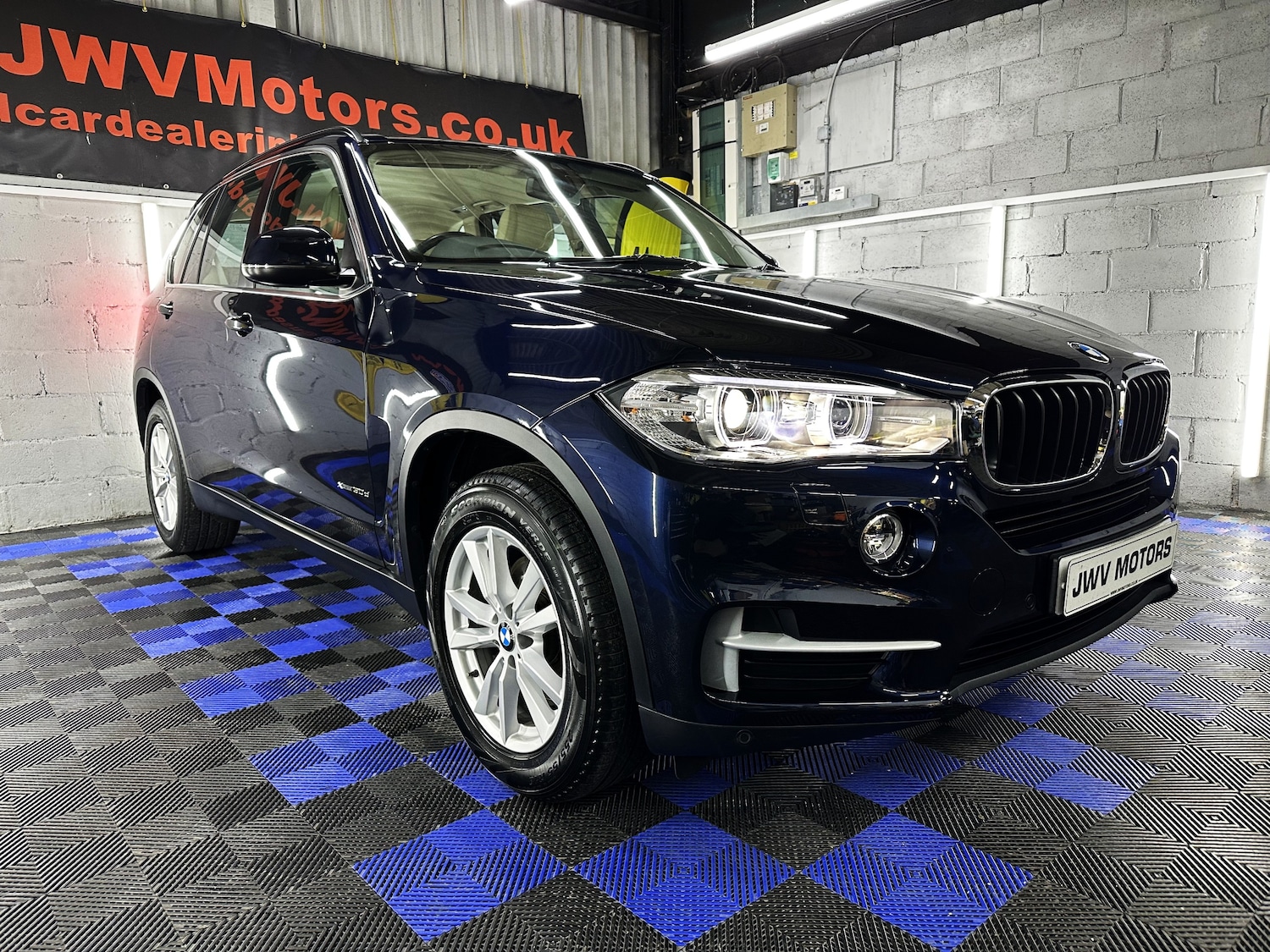 Used BMW X5 2015 for sale - 76635944: Photo 2