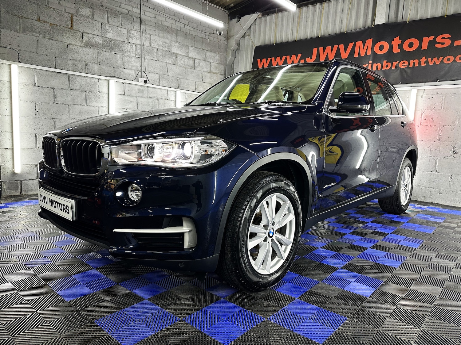 Used BMW X5 2015 for sale - 76635944: Photo 8