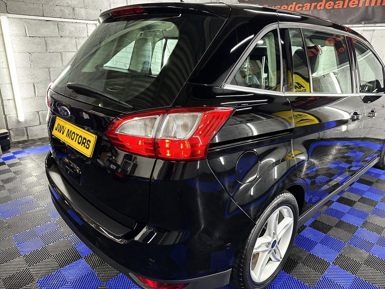 Used Ford Grand C-Max 2015 for sale - 76565609: Photo 13