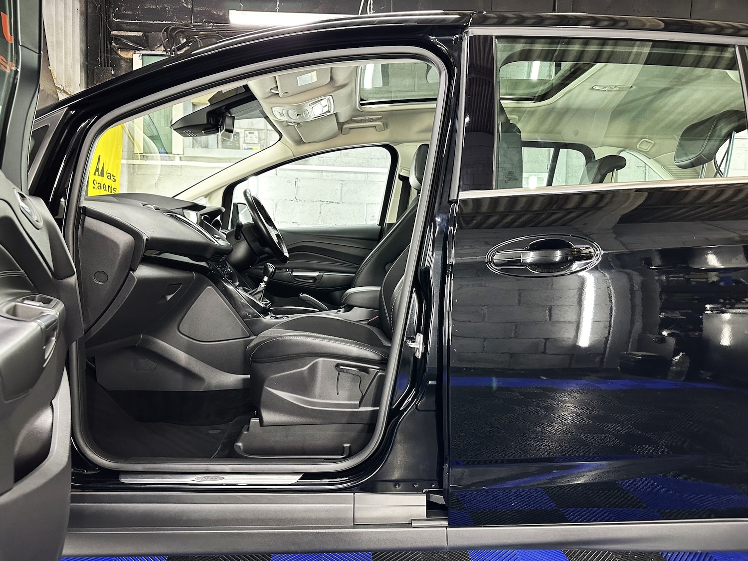 Used Ford Grand C-Max 2015 for sale - 76565609: Photo 18