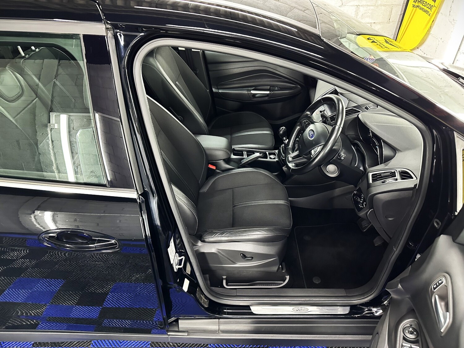 Used Ford Grand C-Max 2015 for sale - 76565609: Photo 28