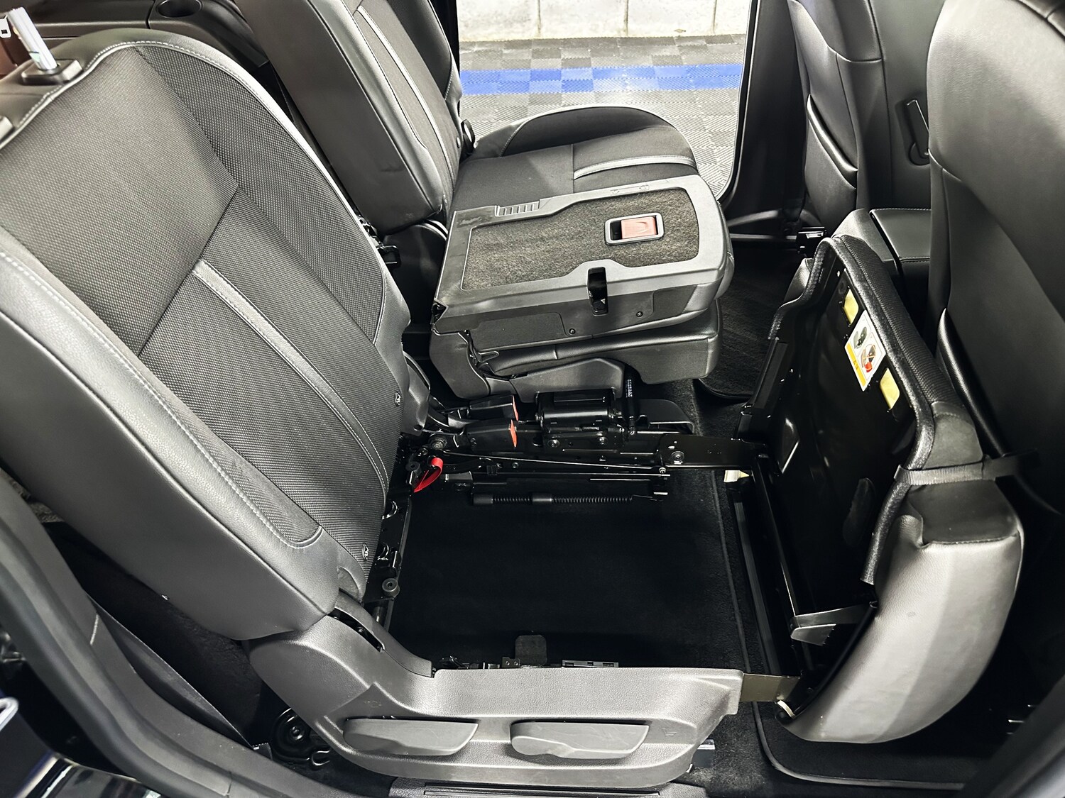 Used Ford Grand C-Max 2015 for sale - 76565609: Photo 33