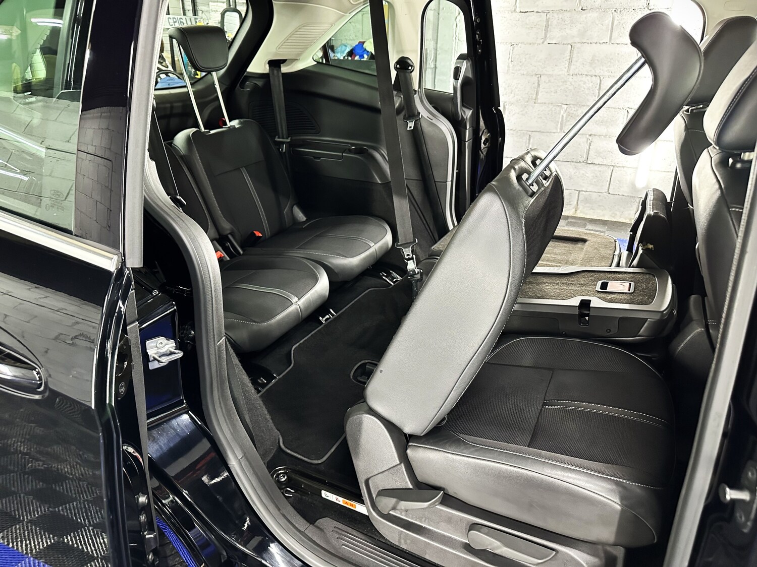 Used Ford Grand C-Max 2015 for sale - 76565609: Photo 35