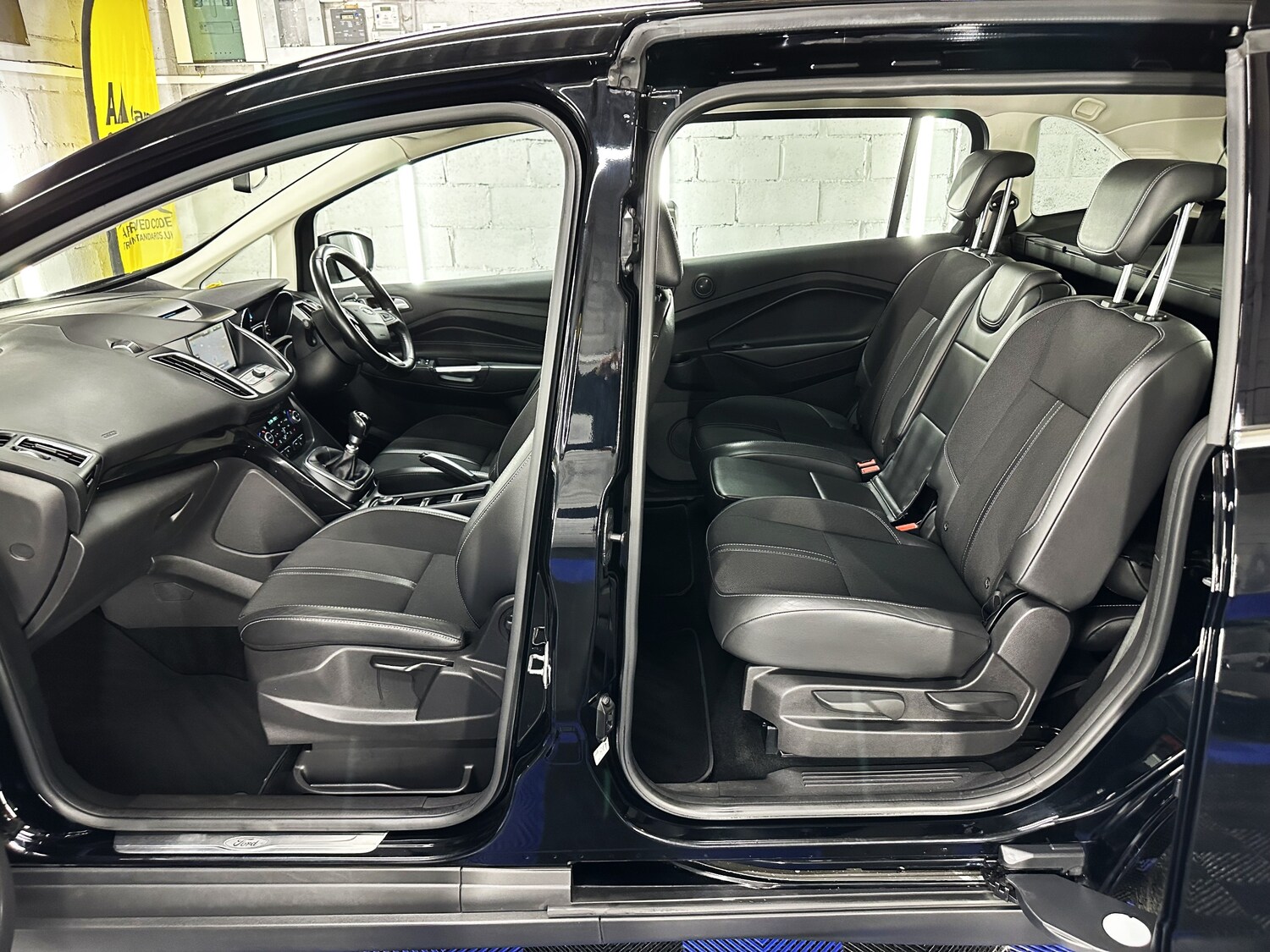 Used Ford Grand C-Max 2015 for sale - 76565609: Photo 40