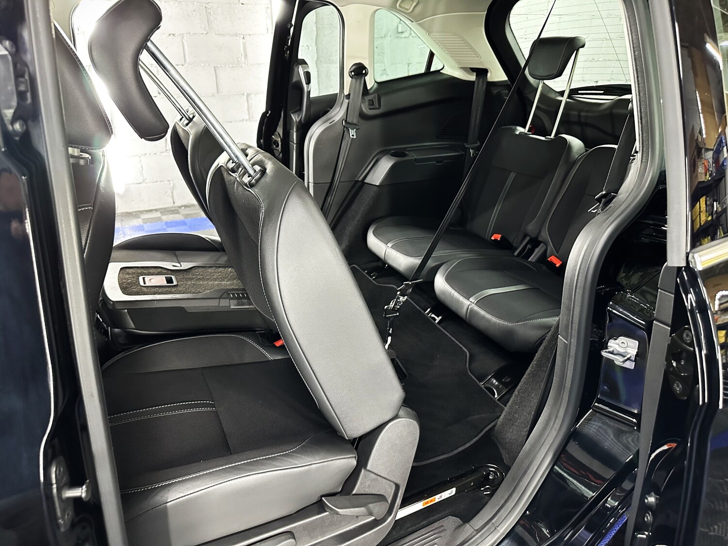 Used Ford Grand C-Max 2015 for sale - 76565609: Photo 44