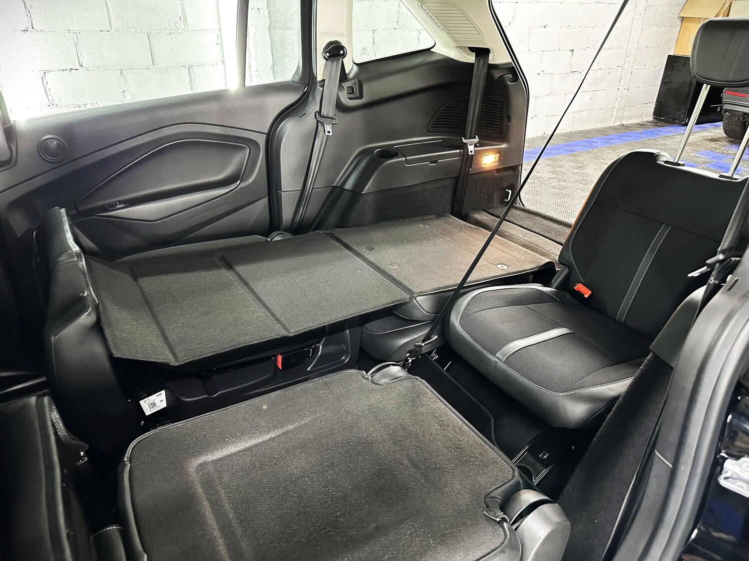 Used Ford Grand C-Max 2015 for sale - 76565609: Photo 45