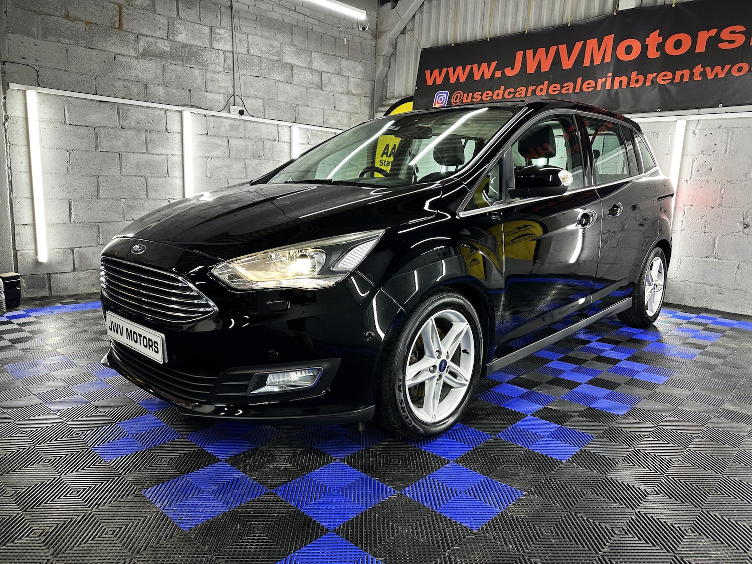 Used Ford Grand C-Max 2015 for sale - 76565609: Photo 8