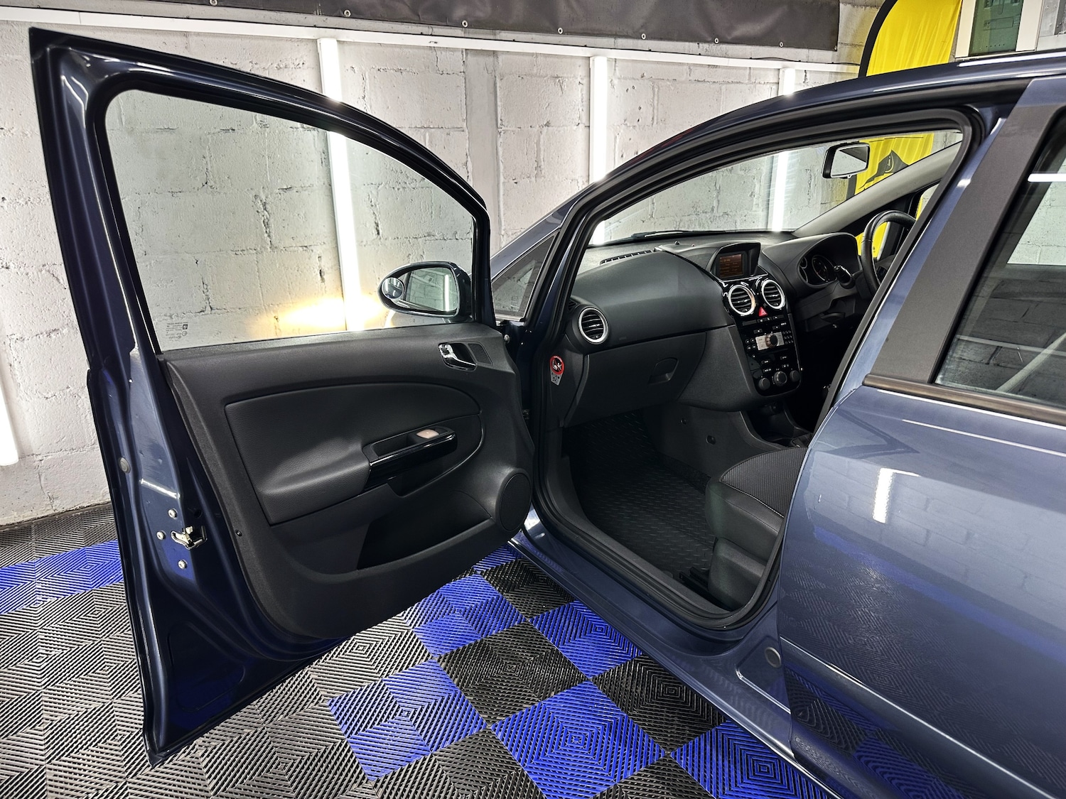 Used Vauxhall Corsa 2007 for sale - 76191399: Photo 16