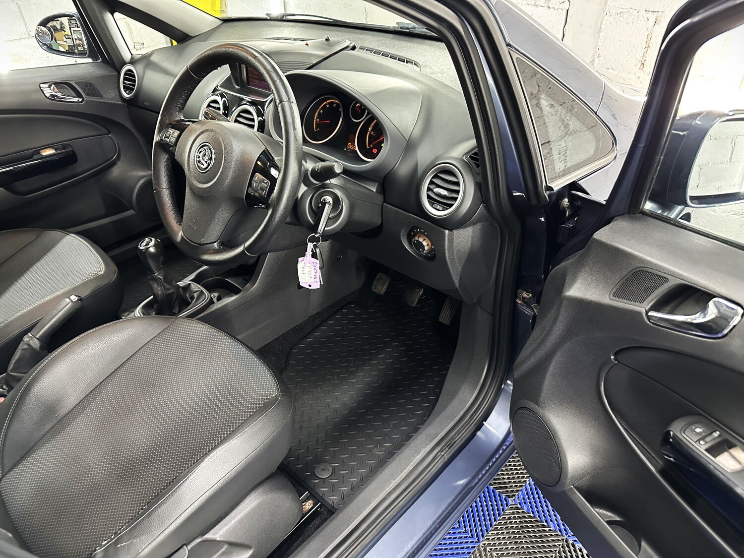 Used Vauxhall Corsa 2007 for sale - 76191399: Photo 24