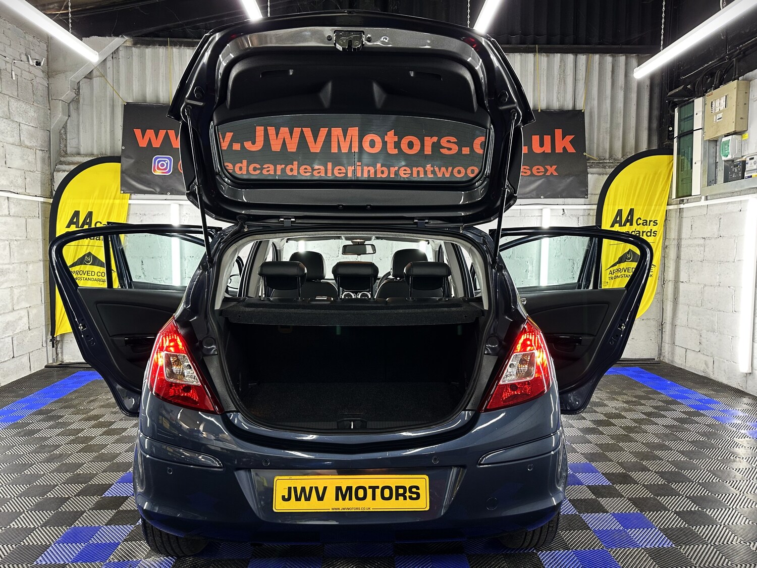 Used Vauxhall Corsa 2007 for sale - 76191399: Photo 31