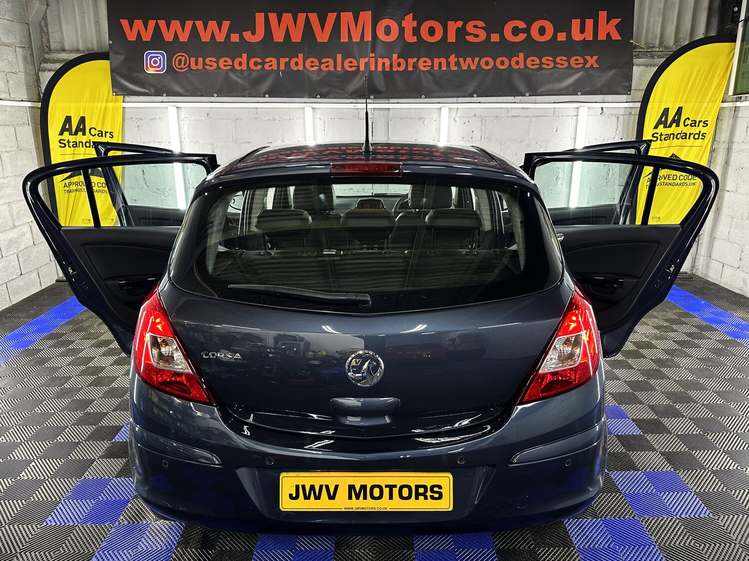 Used Vauxhall Corsa 2007 for sale - 76191399: Photo 32